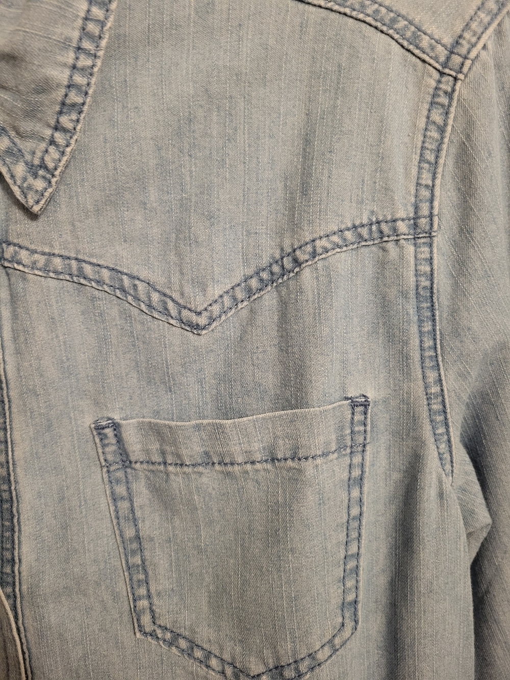 Indigo Thread Co. Light Chambray Snap Button-up Shirt - Picture 4 of 8